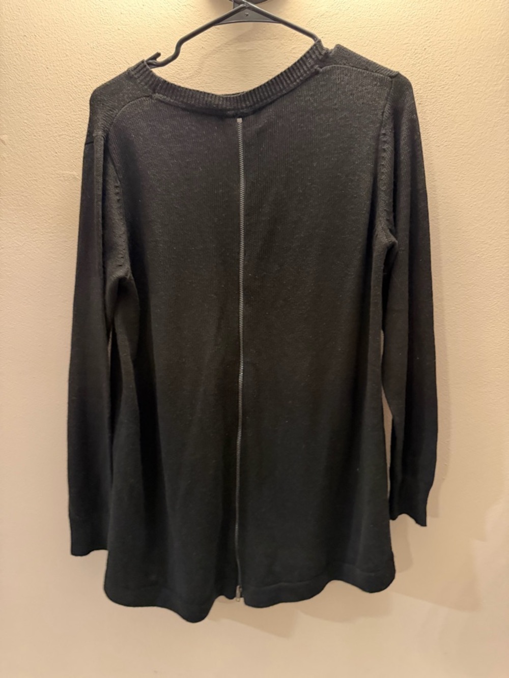Sugar + Lips Black Back Zip High Low Knit Sweater Womens XS/S Crew Neck